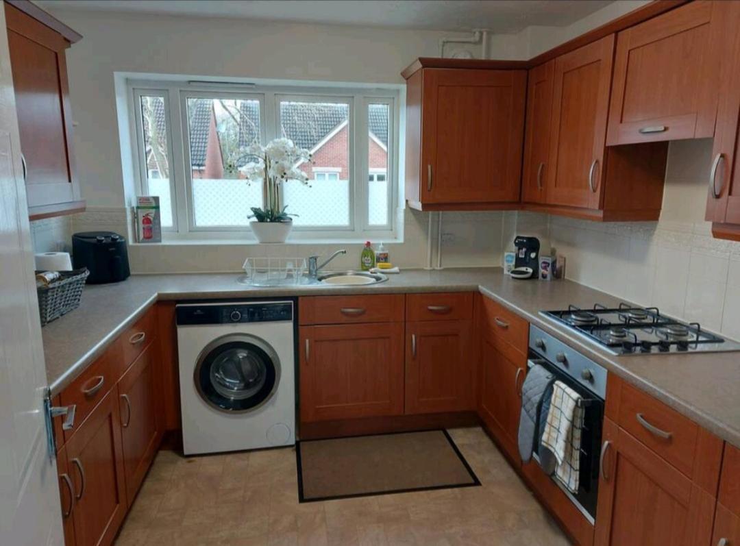 2 Bedroom Apartment Exhall Exterior foto