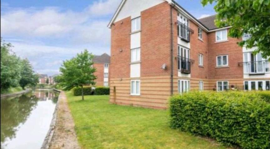2 Bedroom Apartment Exhall Exterior foto